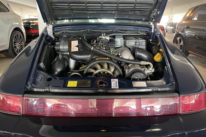 Porsche-engine