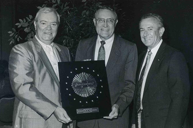 Dwain-Bruner-Chevrolet-25-Year-Award-1987